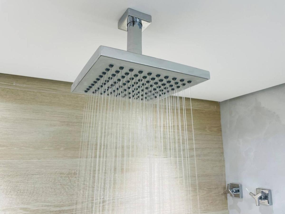 Flat Luxuoso Alto Padrao Frente Mar Com 2 Suites No Iate Plaza Fortaleza Dış mekan fotoğraf